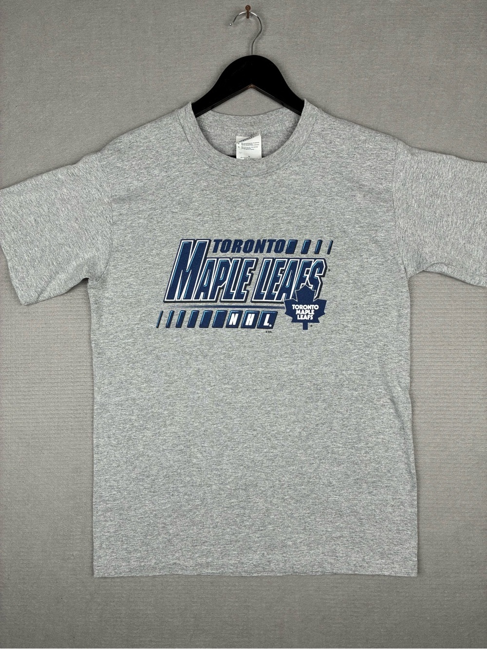 VTG Bulletin Heavyweight Toronto Maple Leafs Gray Graphic Short-Sleeve Medium